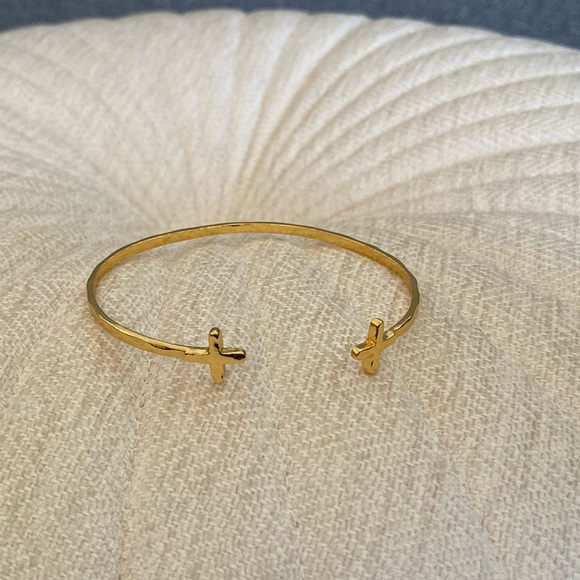 Gorjana Cross Over Cuff Bracelet in Gold - Picture 4 of 5